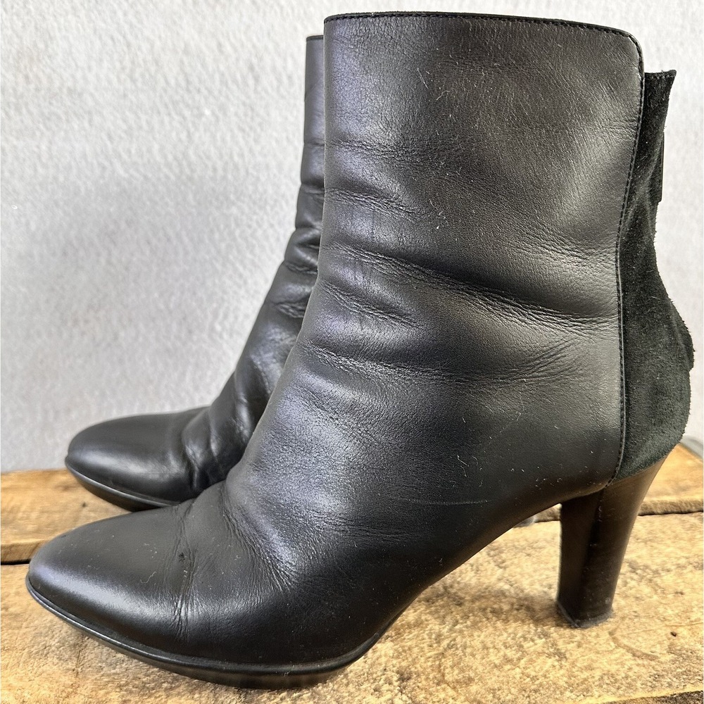 Aquatalia Suede Heeled Ankle Boots Shoes Size 8.5 Chic Office Classy Dressy